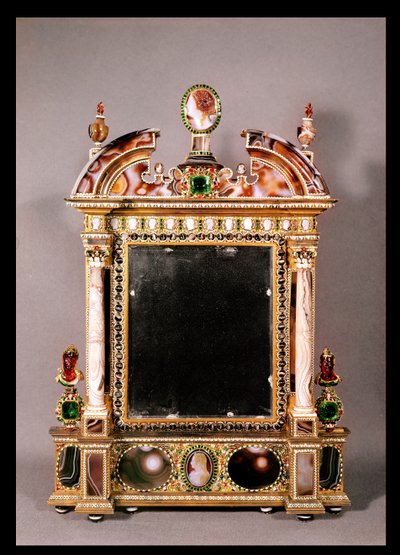 Spejl af Marie de Medici (1573-1642) (bjergkrystal, emalje, sardonyx og agat) af Italian School
