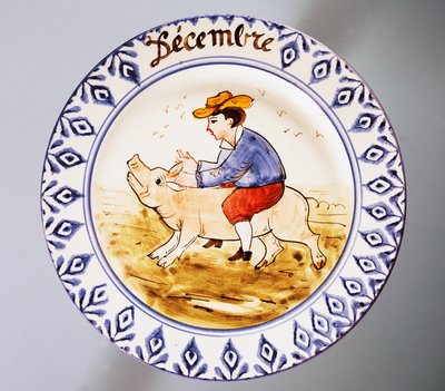Tallerken med månedsmotiver, december, lertøj, Nove di Bassano-produktion, Veneto-regionen, Italien, 20. århundrede. af Italian School