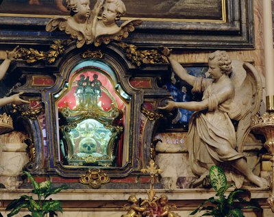 Relikvie af kraniet af St. Aloysius Gonzaga beliggende i højalteret af Italian School