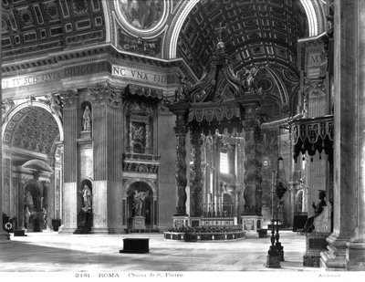 Indvendigt billede af skibsovergangen med baldacchino i midten af Italian School Italian School