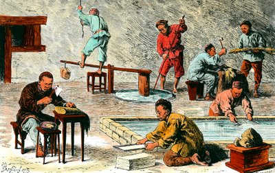 Papirfremstilling i Kina: forskellige stadier af produktion af papirark fra barken. Tegning af Ivan Pranishnikoff (1841-1909). 1800-tallets privatsamling af Ivan Pranishnikoff