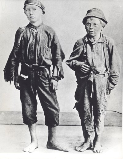 Street Arabs of New York City, ca. 1900 (s/h-billede) af Jacob August Riis