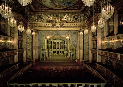 Operahusets interiør, færdiggjort i 1770 (restaureret 1952-71) af Jacques Ange Gabriel