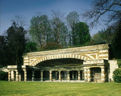Frankrig, Chatou (Yvelines): Nymphee de Soufflot bygget til at huse en kilde. Arkitektur af Soufflot (arkitekten bag Pantheon) mellem 1774 og 1777. af Jacques Germain Soufflot