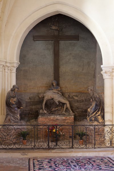 Klagesangen (malet gips) af Jacques Jubert