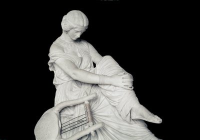 Sapho (eller Sappho, 7. århundrede f.Kr.), græsk digter af antikken. Marmorskulptur af James Pradier (1790-1852) af James Pradier