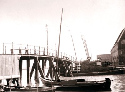 Kanalbåde, Marken Island, Holland, 1898 af James Batkin