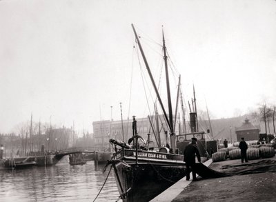 Kanalbåde, Rotterdam, 1898. af James Batkin