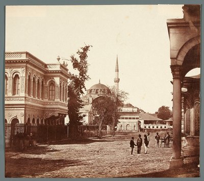 «Gaden i Tophanna» [Istanbul. Gade i Tophane - i baggrunden en moské] af James Robertson
