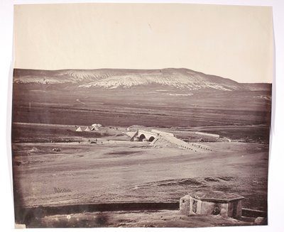 "Tractir-broen". Krimkrigen. Tractir-broen over floden Tjernaja nær Balaklava. af James Robertson