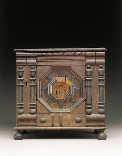 Joseph og Bathsheba-paven udskårne og anvendte værdigenstande-kabinet, Salem, Massachusetts, 1679 af James Symonds