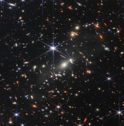Lensing Galaxy Cluster (Webbs første dybe felt) af James Webb Space Telescope (NASA)