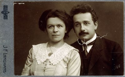 Carte-de-visite portrætfotografi af Albert Einsten og Mileva Einstein-Maric i 1911, 1911 af Jan Langhans