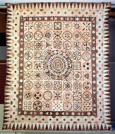 Patchwork sengetæppe, Irland, 1850-60 (tekstil) af Jane Pizar