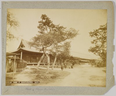 Forsiden af Sanjusangendo, Kyoto, Japan (s/h-billede) af Japanese Photographer