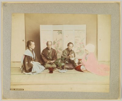 Japansk vielsesceremoni (håndfarvet s/h foto) af Japanese Photographer