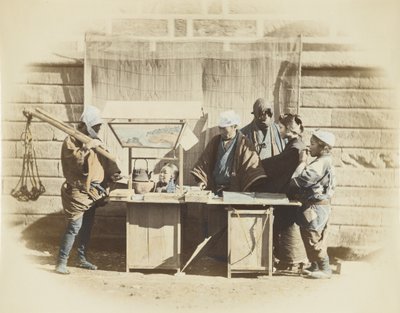 Vejbod i Japan (håndfarvet sort/hvid foto) af Japanese Photographer