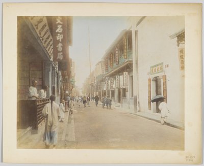 Gadebillede, Japan (håndfarvet sort/hvid foto) af Japanese Photographer