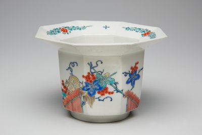 Kop, slutningen af det 17.-begyndelsen af det 18. århundrede (Kakiemon, porcelæn med overglasur emalje) af Japanese School