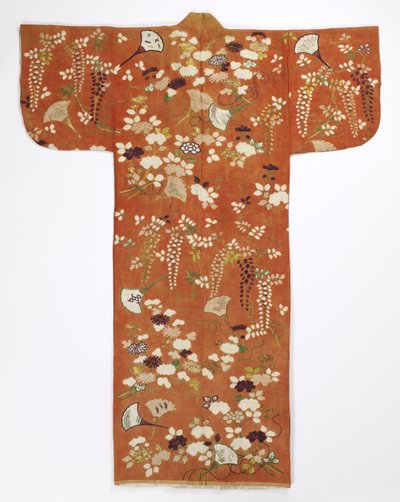 Kimono (furisode), slutningen af det 18. århundrede (damask silke, silke og metalliske tråde) af Japanese School