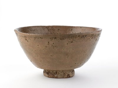 Teskål i form af en Ido teskål, Yamaguchi præfektur, Edo-periode, midten af 1700-midten af det 19. århundrede (stentøj med askeglasur) af Japanese School