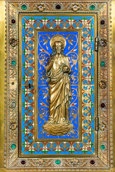 Interiørbillede, chapelle du Mont-Carmel, alter: tabernakel, Salvator Mundi på døren, blå emaljebaggrund med bladværk.A. Chertier, guldsmed i Paris af Jean Alexandre Chertier