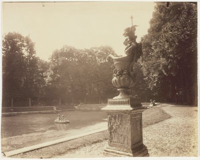 Versailles, Grand Trianon, (blyvase af Le Lorrain) af Jean Eugène Auguste Atget