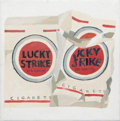 Hvide Lucky Strike-cigaretpakker (akryl) af Jennifer Abbott