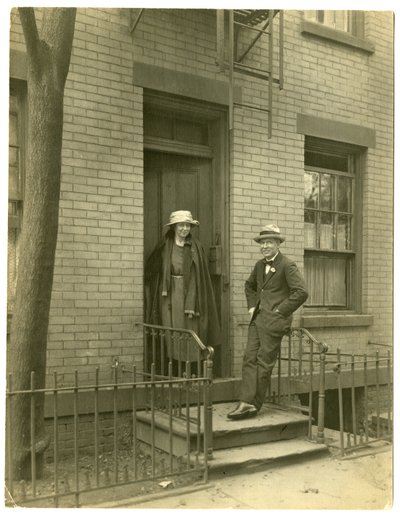 Llewelyn Powys, forfatter og hans kone, ca. 1905-40 (foto af gelatinesølv) af Jessie Tarbox Beals