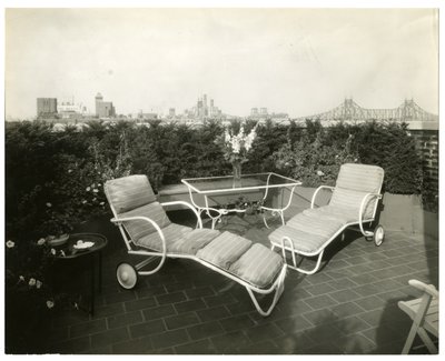 Alice Woodward Rhinehardt, 400 E 52 St, New York, USA, ca. 1905-40 (gelatinsølvfoto) af Jessie Tarbox Beals