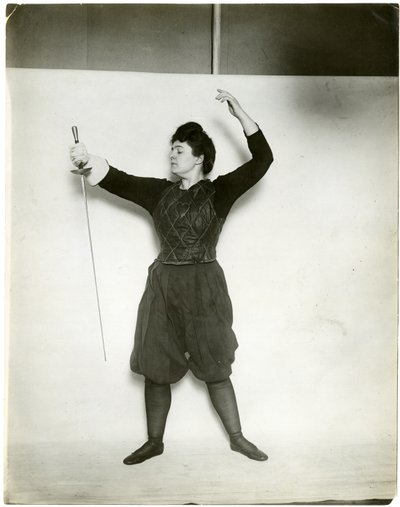 Gammel model, ca. 1905-18 (foto af gelatinesølv) af Jessie Tarbox Beals