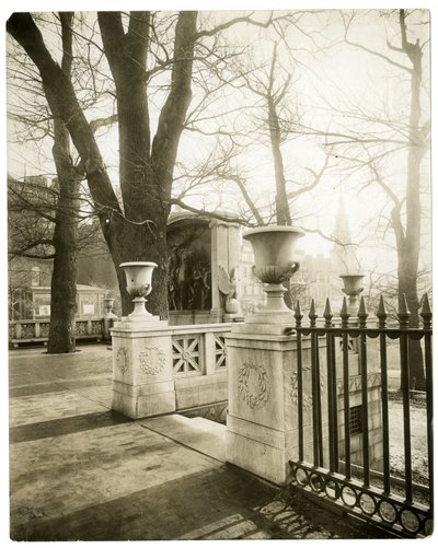 Shaw Memorial, Boston, USA, ca. 1902-10 (foto af gelatinesølv) af Jessie Tarbox Beals