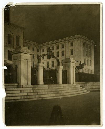 State House, Boston, USA, ca. 1902-10 (foto af gelatinesølv) af Jessie Tarbox Beals