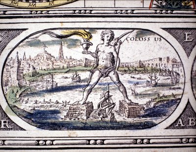 Repræsentation af antikkens syv vidundere: Kolossen på Rhodos. i Atlas of Jansson Jannsonius trykt i Amsterdam i 1630. Privat samling. af Joannes Jansson