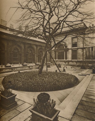En arkitektonisk inspiration: Garden Court i Bank of England, c1935. af Joel