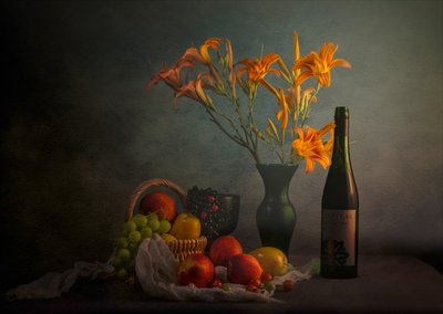 Moody: Stilleben med vin af John-Mei Zhong