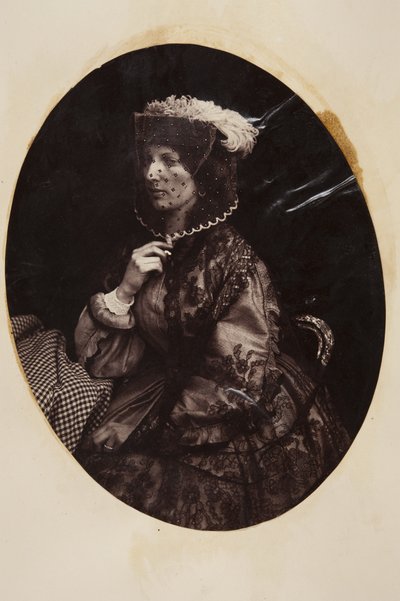 Kvinde med slør [Miss Godfrey] af John Adamson