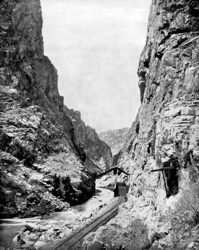 Royal Gorge, Colorado, USA, 1893. af John L. Stoddard