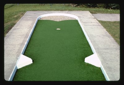 Pebble Trap Hole, Jekyll Island Mini Golf I, Jekyll Island, Georgia, USA af John Margolies