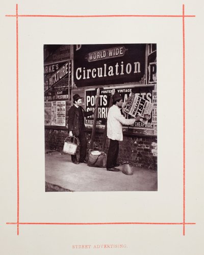 Street Advertising, 1877. af John Thomson