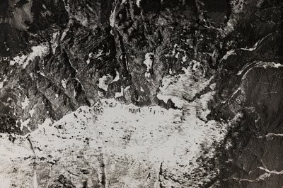 Album "Min verdenskrig - minder om den sydvestlige front i Kärnten, Italien, Trentino-Alto Adige) 31/03/1915-12/11/ 1918 - Josef Zohles Wien ": luftfoto af krigszonen af Josef Zohles