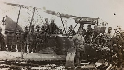 Album "Min verdenskrig - minder om den sydvestlige front i Kärnten, Italien, Trentino-Alto Adige) 31/03/1915-12/11/ 1918 - Josef Zohles Vienna ": Østrigske soldater med en mi af Josef Zohles