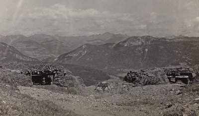 Album "Min verdenskrig - minder om den sydvestlige front i Kärnten, Italien, Trentino-Alto Adige) 31/03/1915-12/11/ 1918 - Josef Zohles Vienna ": shelters for våben i Al af Josef Zohles
