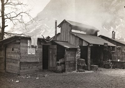 Album "Min verdenskrig - minder om den sydvestlige front i Kärnten, Italien, Trentino-Alto Adige) 31/03/1915-12/11/ 1918 - Josef Zohles Vienna ": militærkaserne i So. af Josef Zohles