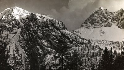 Album "Min verdenskrig - minder om den sydvestlige front i Kärnten, Italien, Trentino-Alto Adige) 31/03/1915-12/11/ 1918 - Josef Zohles Wien ": krigszone i Alperne (s/h p) af Josef Zohles