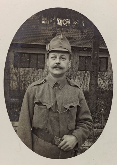 Album "Min verdenskrig - minder om den sydvestlige front i Kärnten, Italien, Trentino-Alto Adige) 31/03/1915-12/11/ 1918 - Josef Zohles Vienna ": portræt af soldat (s/h ph) af Josef Zohles