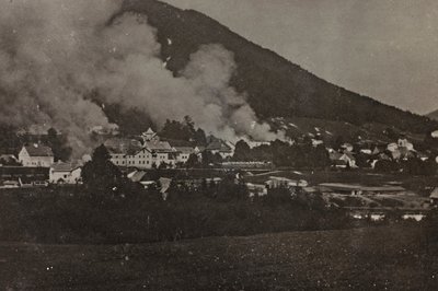 Album "Min verdenskrig - minder om den sydvestlige front i Kärnten, Italien, Trentino-Alto Adige) 31/03/1915-12/11/ 1918 - Josef Zohles Vienna ": bombninger i Tarvisio (s/h p) af Josef Zohles