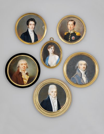 En ung officer, i mørkegrøn frakke med lysegrøn krave og guld-epauletter, iført bryststjernen af den kongelige spanske orden af Joseph Marie Bouton