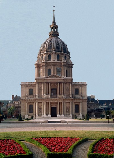 Sydlig udsigt over kuplen af Hotel des Invalides realiseret af Jules Hardouin Mansart (1646-1708) på et projekt af Liberal Bruand. 1679-1708 Paris - The Dome of the Hotel des Invalides, bygget i 1679-1708 af Hardouin Jules Mansart (1646-1708). Paris, Frank af Jules Hardouin Mansart