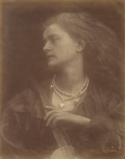 Og Enid Sang, september 1874. af Julia Margaret Cameron